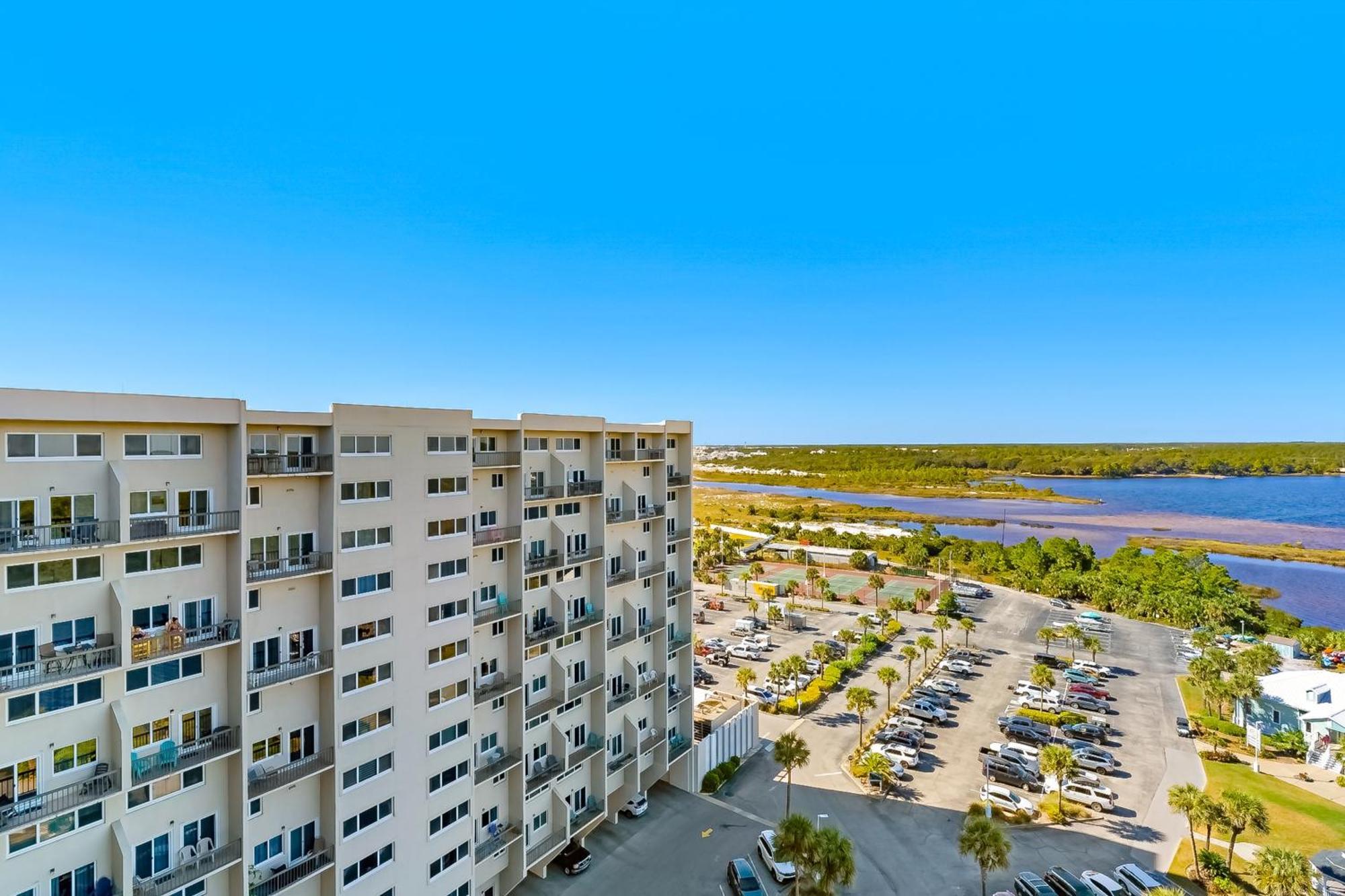 Pinnacle Port- Penthouse 8